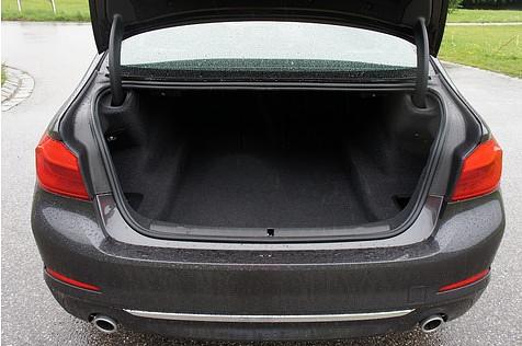 Der Kofferraum fasst 530 Liter