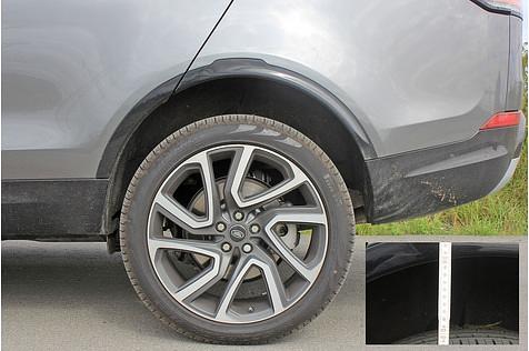 Knapp zehn Zentimeter lässt sich das Chassis anheben.