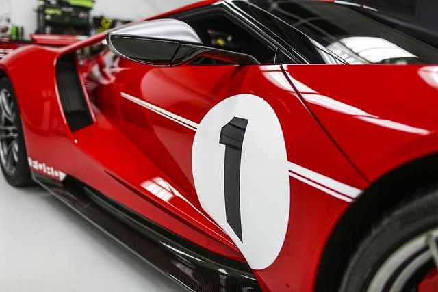 Das Auto ehrt die Le-Mans-Sieger von 1967