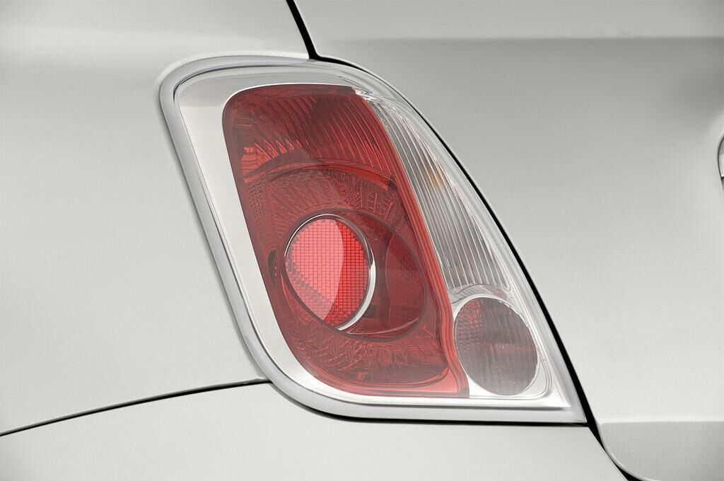 FIAT 500 (Baujahr 2010) Lounge 3 Türen Rücklicht