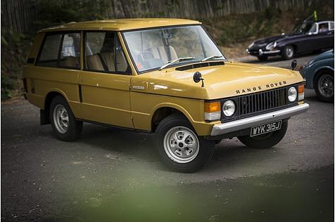 Der Range Rover hat einen Allradantrieb mit Untersetzung