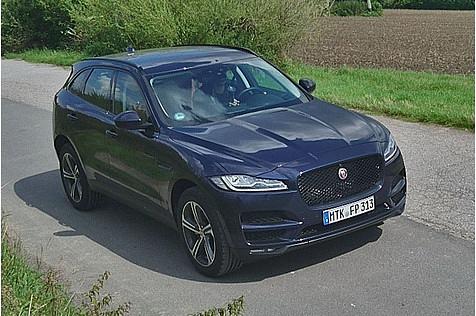 Der Jaguar F-Pace 25d AWD ist ein Allradler.