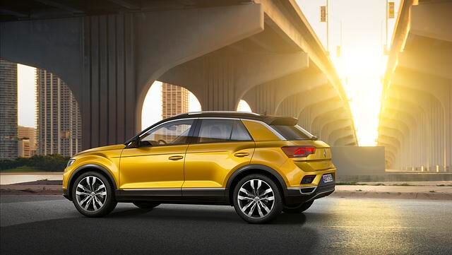 Von der Fahrzeughöhe einmal abgesehen, entsprechen die Außenabmessungen des grundsätzlich fünftürigen T-Roc in etwa dem Golf-Format