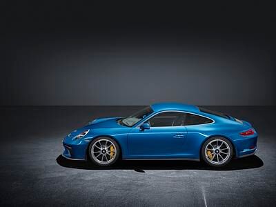 Porsche 911 GT3 mit Touring-Paket - Ein 911 R für Jedermann Porsche 911 GT3 mit Touring-Paket - Ein 911 R für Jedermann