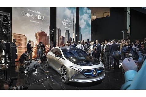 Mercedes EQA