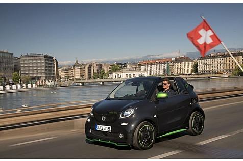 Der Smart Cabrio Electric Drive kommt jetzt auf den Markt.