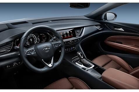 Das Cockpit ist identisch mit dem der Limousine