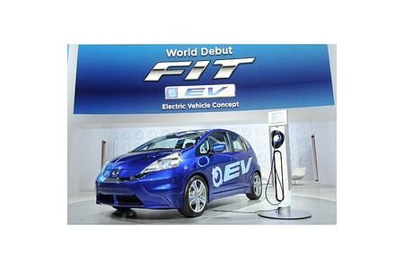 LA Auto Show 2010: Hondas E-Jazz alias Fit EV