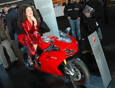 Bologna Motorshow 2010 - Kalter Wind und heiße Kurven