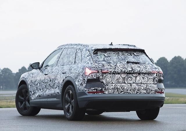 Im Spätsommer des kommenden Jahres wird das Elektroauto mit einer Reichweite von bis zu 500 Kilometern in den Handel kommen.
