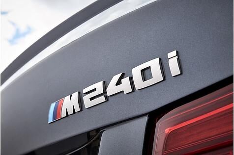 Die Höchstgeschwindigkeit wird bei 250 km/h abgeregelt