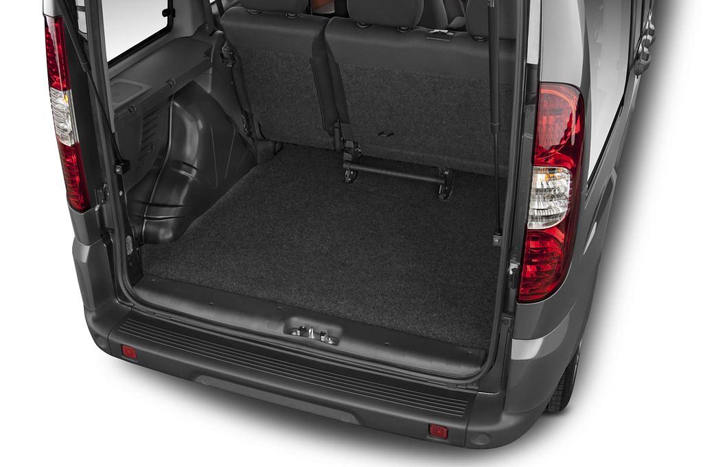 FIAT Doblo (Baujahr 2010) Dynamic 5 Türen Kofferraum