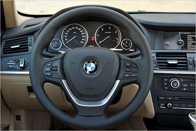 Ergonomisch und übersichtlich: Die Steuerelemente für den Chauffeur