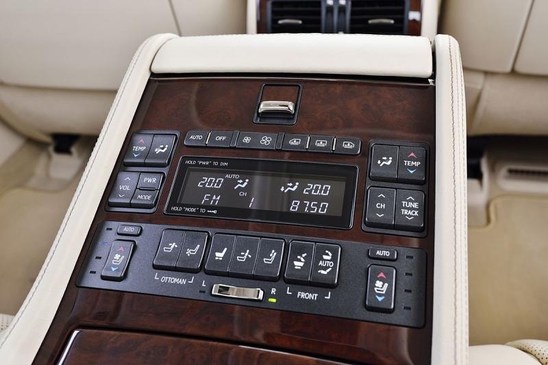 Lexus LS 2013