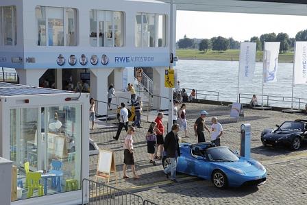 So stellt sich RWE die Tankstelle der Zukunft vor.