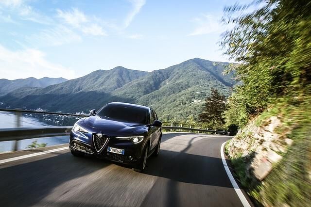 Fahrbericht: Alfa Romeo Stelvio mit neuen Motoren - Nach unten ausgebaut 