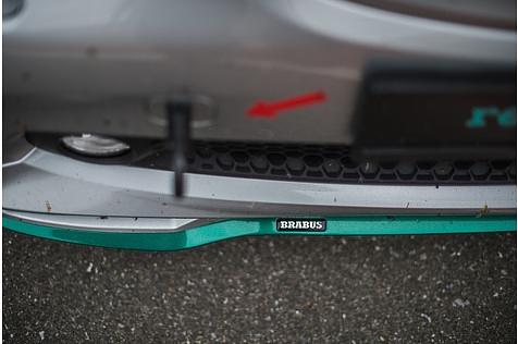 Überall findet man die Brabus-Zeichen