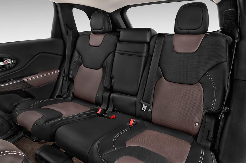Jeep Cherokee (Baujahr 2015) Limited 5 Türen Rücksitze