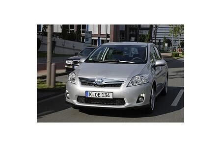 Standheizung künftig auch für Toyotas Auris Hybrid