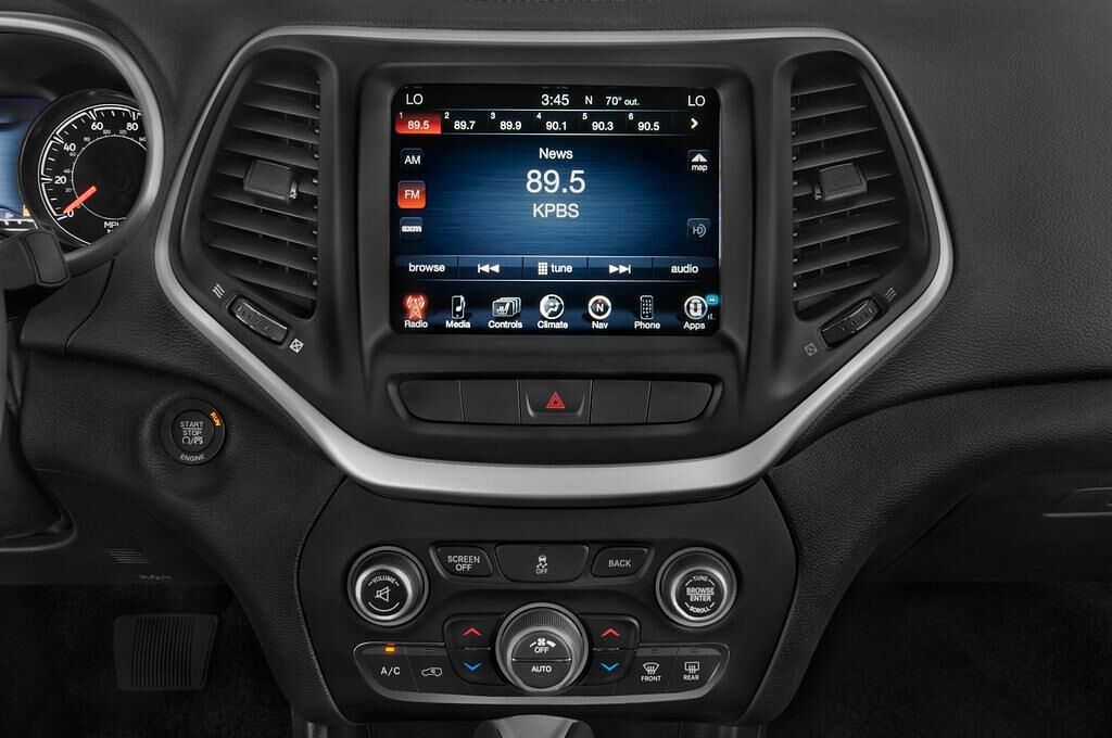 Jeep Cherokee (Baujahr 2014) Trailhawk 5 Türen Radio und Infotainmentsystem