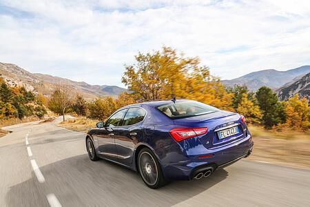 Maserati Ghibli S Q4 - Jetzt auch mit Assistenten (Kurzfassung)