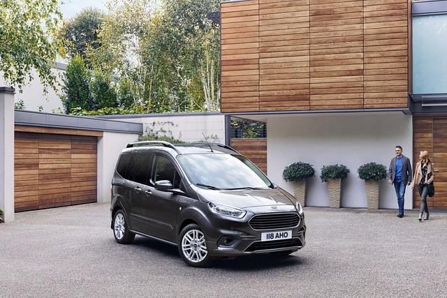 Ford Tourneo Connect und Courier - Feinschliff für Familienvans