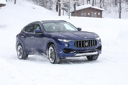 Ratgeber: Fahren auf Schnee und Eis - Gelassenheit kommt weit Ratgeber: Fahren auf Schnee und Eis - Gelassenheit kommt weit