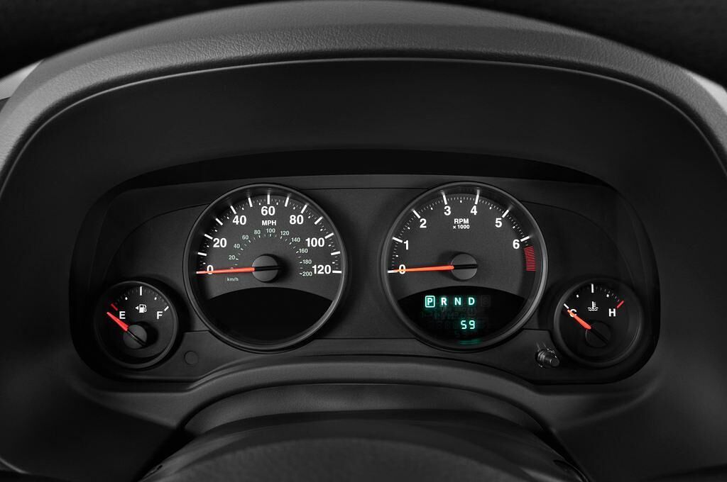 Jeep Compass (Baujahr 2011) Sport 5 Türen Tacho und Fahrerinstrumente