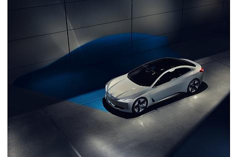 BMW i Vision Dynamics - Star auf der IAA 2017