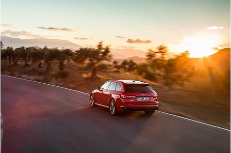 Audi RS4 Avant - ab Werk nur 250 km/h schnell