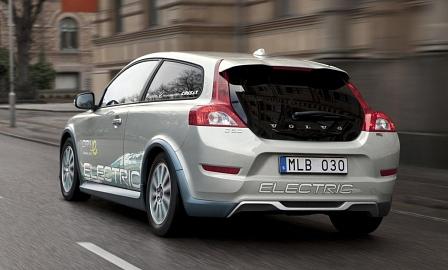 One-Tonne-Life-Projekt - Fisch essen - Elektroauto fahren