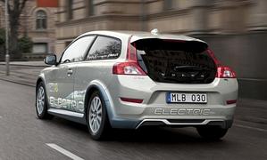 One-Tonne-Life-Projekt - Fisch essen - Elektroauto fahren