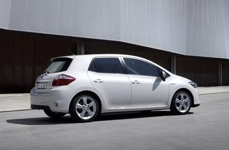 Toyota Auris Hybrid