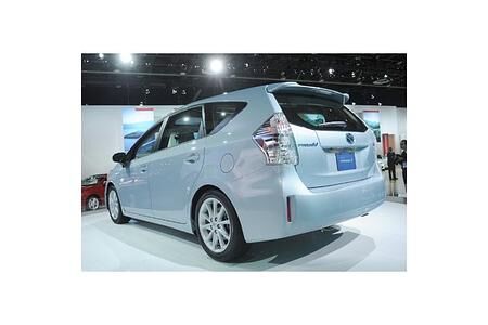 Detroit 2011: Die Prius-Family wird größer