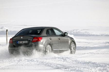 Suzuki Kizashi 4x4