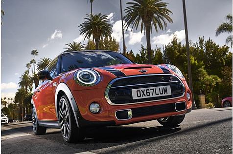 Mini Cooper S 2018 - von vorne nahezu unverändert