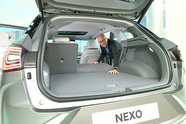 Vom Brennstoffzellenantrieb ist im Nexo nichts zu sehen