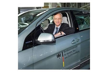 Bundesverkehrsministerium übernimmt B-Klasse F-CELL