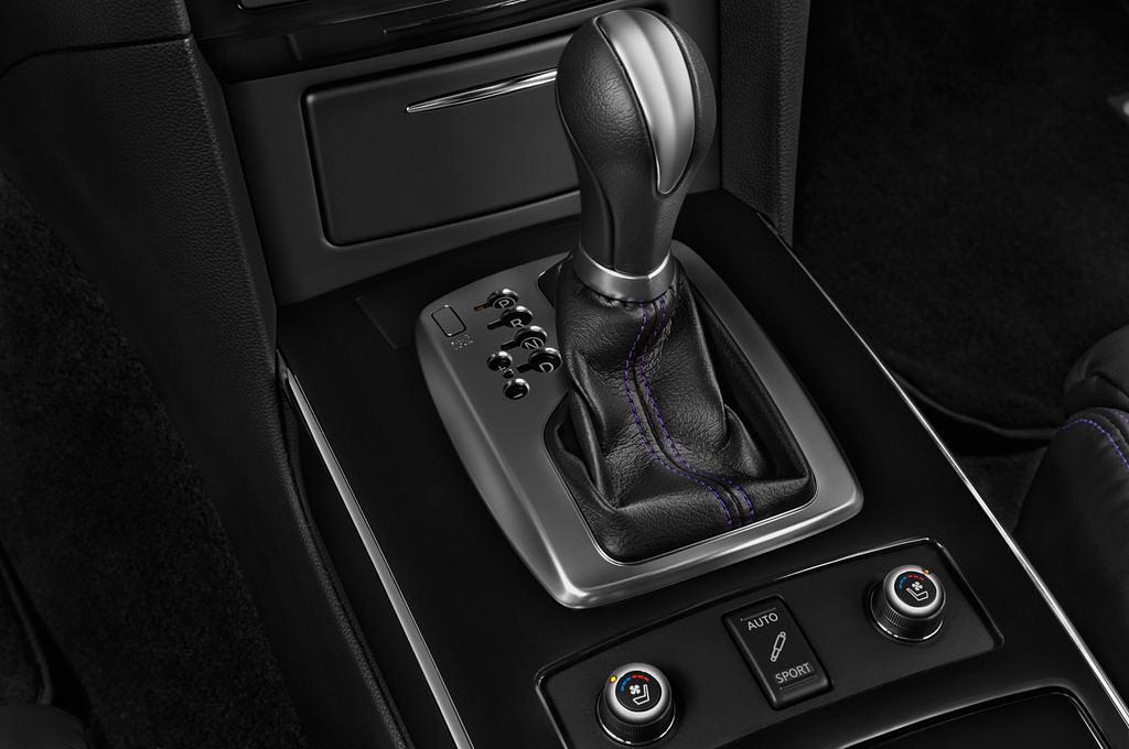 Infiniti QX70 (Baujahr 2015) S 5 Türen Schalthebel