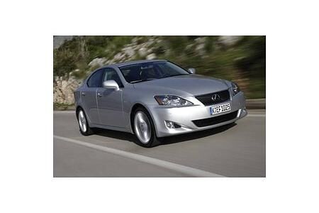 Lexus ruft IS 250 zurück
