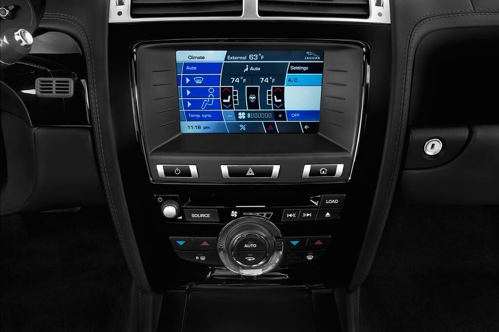 Jaguar XK Series (Baujahr 2015) R 2 Türen Temperatur und Klimaanlage
