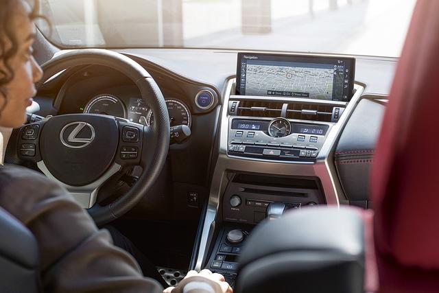Auch der NX hat jetzt einen großen 16:9-Bildschirm