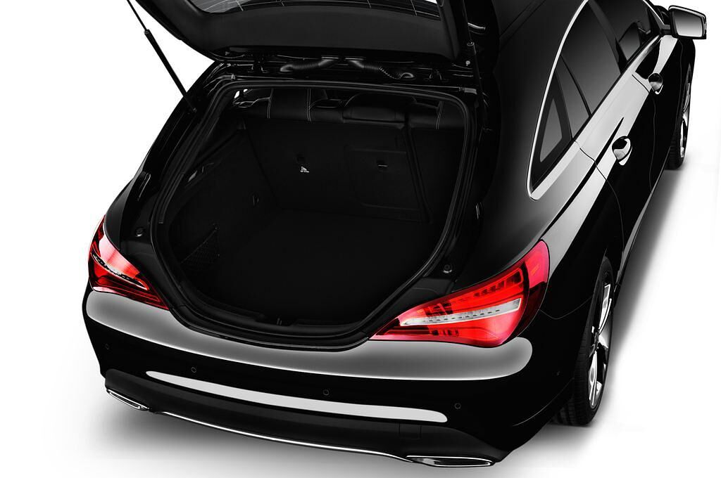 Mercedes CLA Shooting Brake (Baujahr 2017) Urban 5 Türen Kofferraum