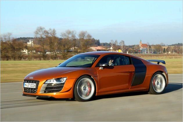 In nur 3,6 Sekunden spurtet der R8 GT von null auf Tempo 100