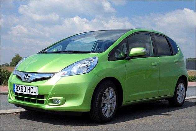 Der Honda Jazz bekam in diesem Jahr ein Facelift. Seitdem gibt es ihn auch als Jazz Hybrid