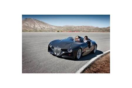 BMW 328 Hommage überträgt den Charakter von damals