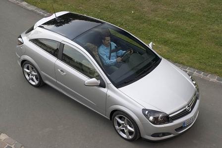 Opel Astra GTC alt