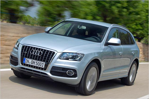 Betont unauffällig rollt der neue Audi Q5 Hybrid quattro an den Start