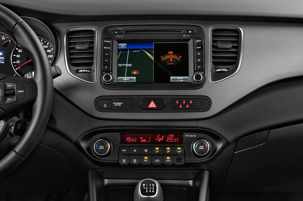 Kia Carens (Baujahr 2015) Edition 7 5 Türen Mittelkonsole