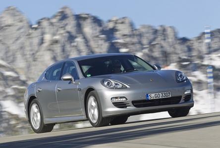 Porsche Panamera S Hybrid - Lautloser Segeltörn